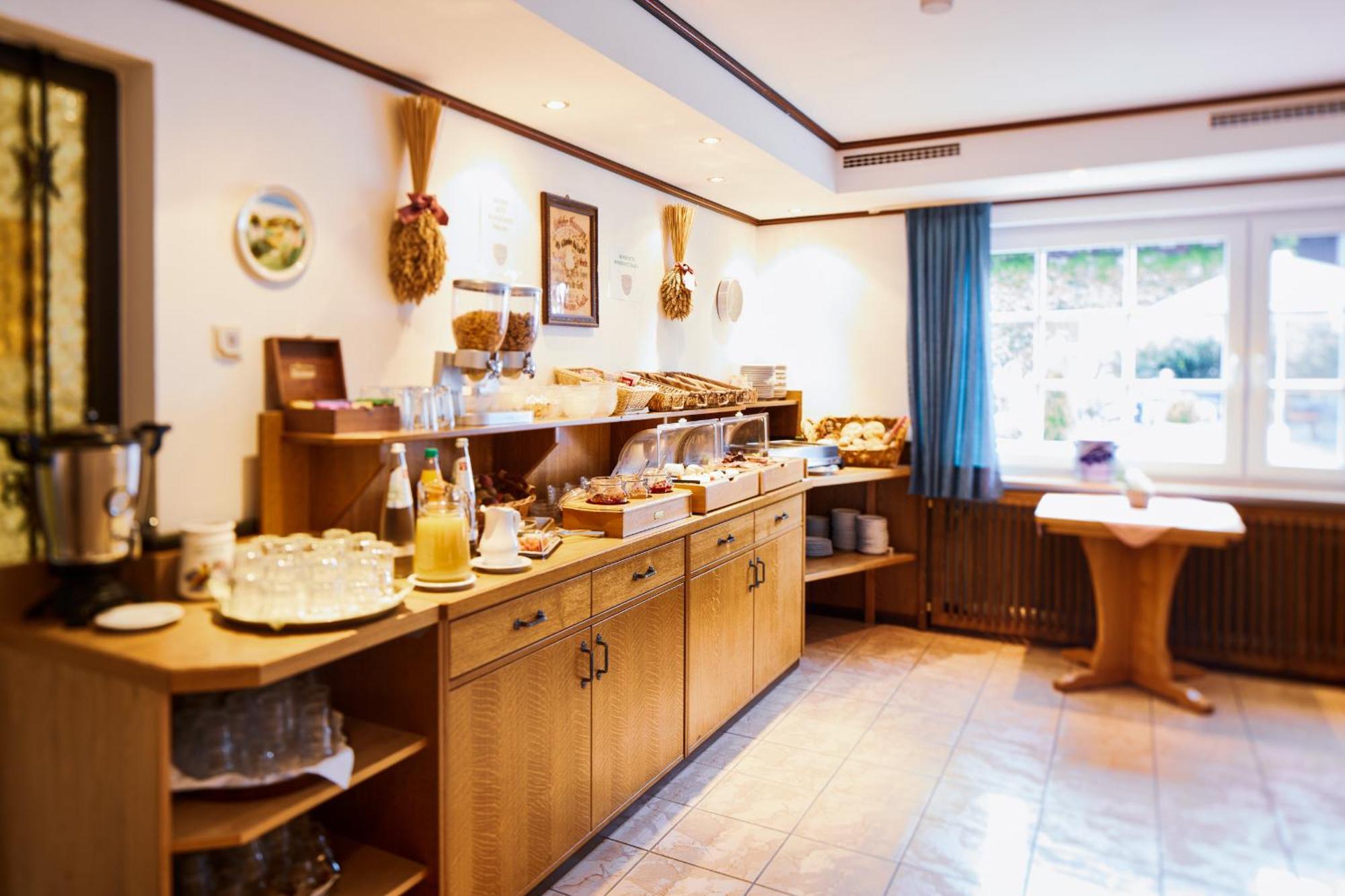 Landgasthof & Hotel Jossatal Breitenbach am Herzberg Bagian luar foto